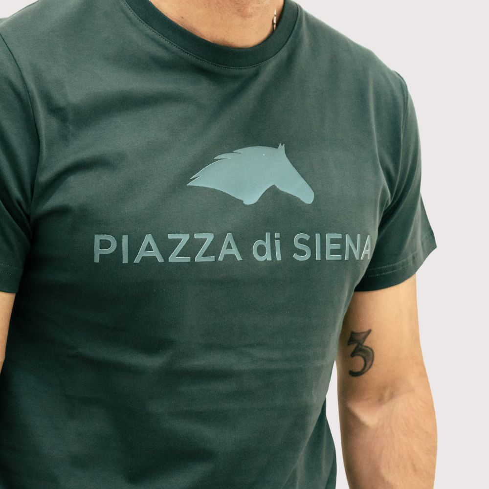 Home Piazza di Siena